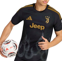 Juventus 26/27 match Third (player version)