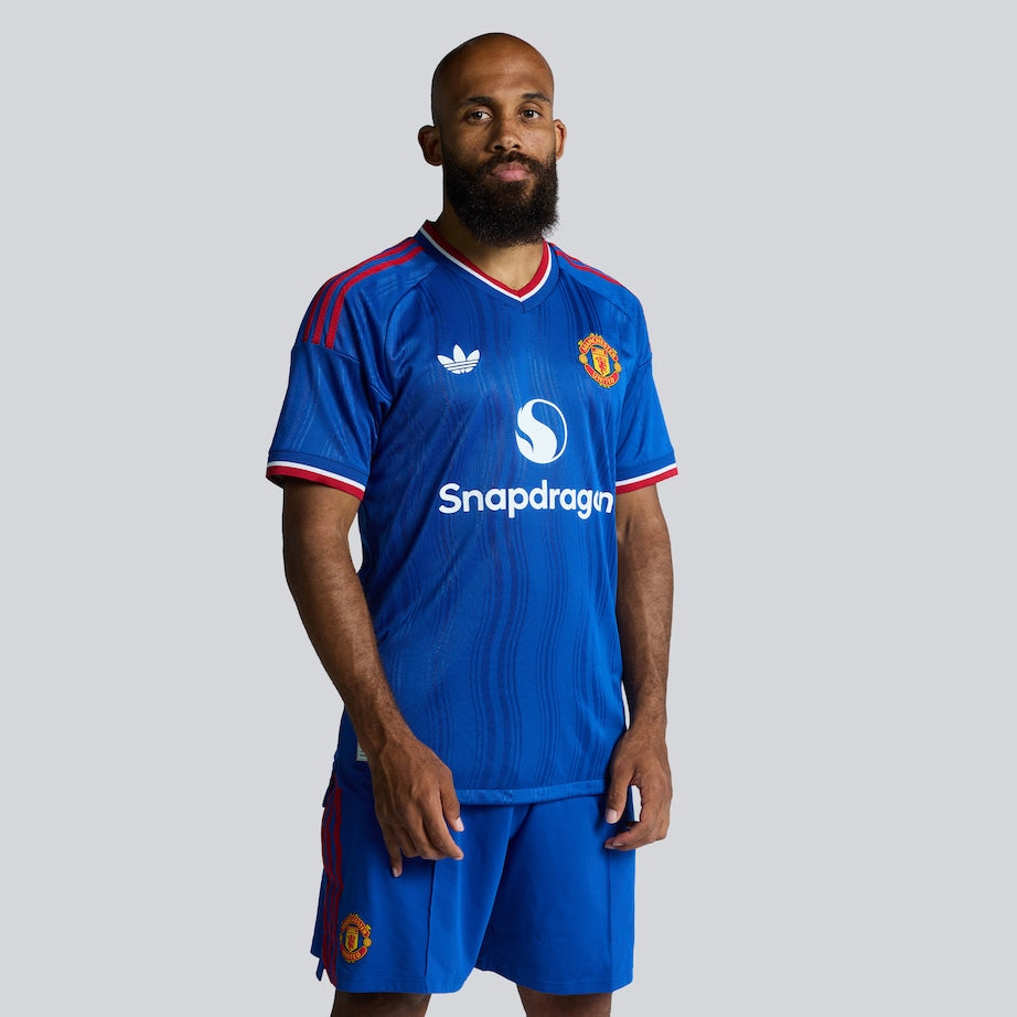 Manchester United 26/27 Match away (player version)